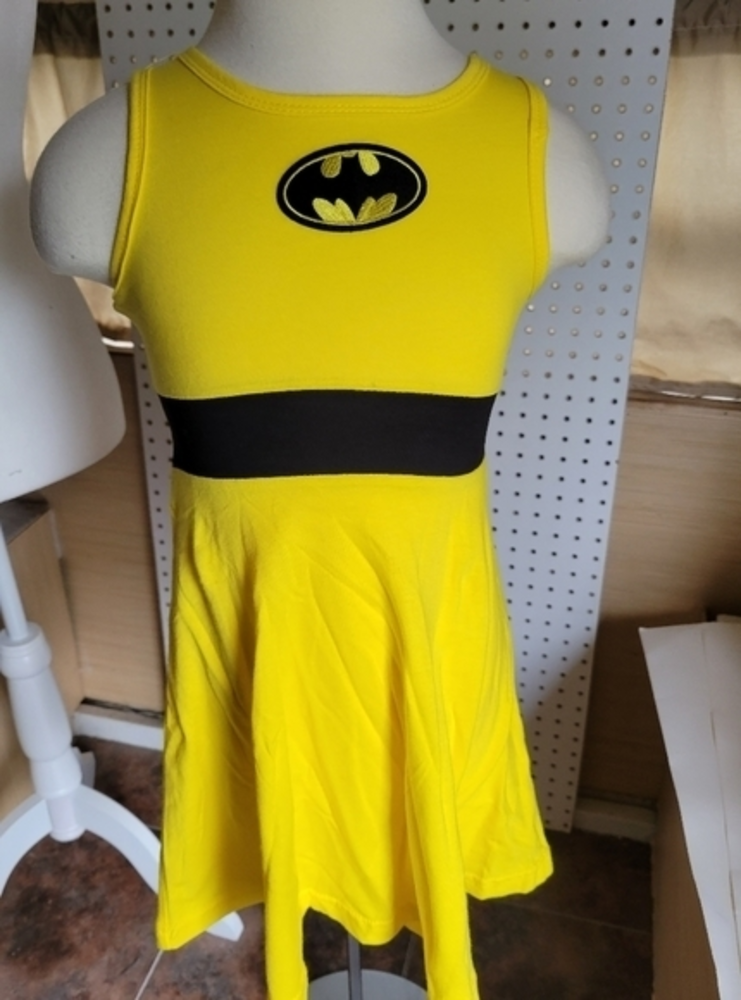 Ruikajia size 4 girls Batman dress NWT - Picture 1 of 5